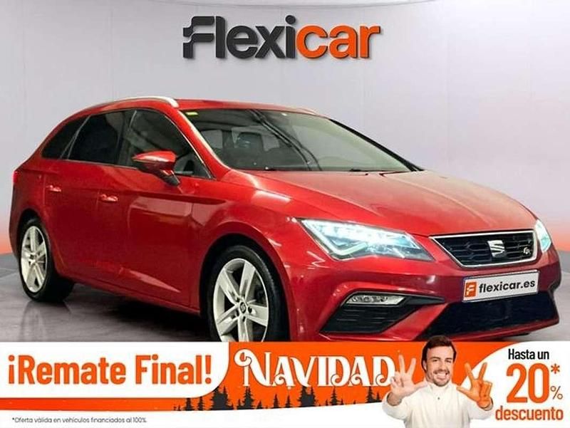 Usado Seat Leon Style 116 CV (85 kW) 2020 Rojo Berlina