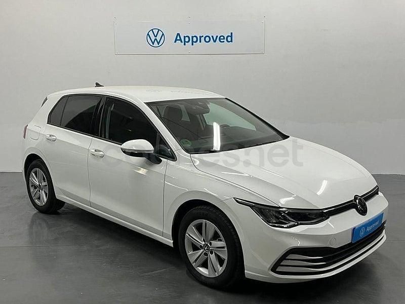 Usado VW Golf VIII Life 130 CV (95 kW) 2022 Blanco Berlina