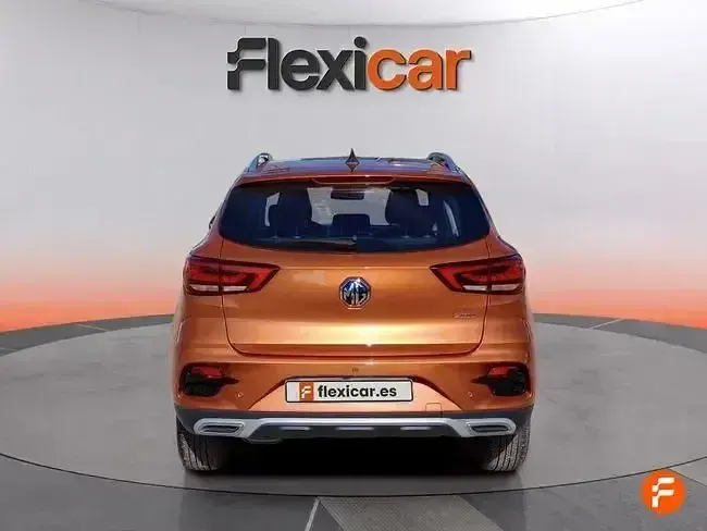 Usado MG ZS Luxury 106 CV (77 kW) 2025 Naranja SUV