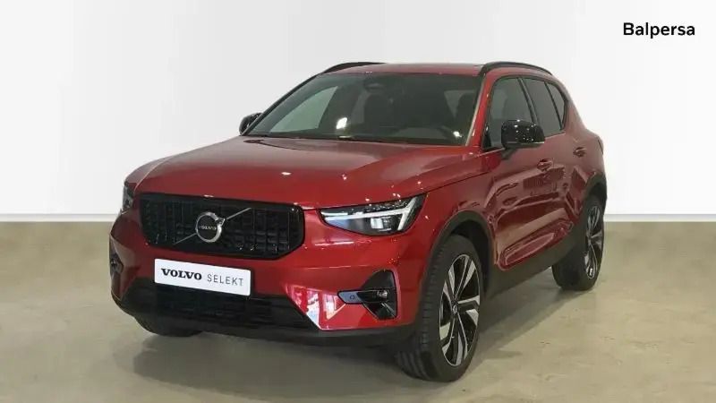 Rojo Nuevo 2025 Volvo XC40 Plus SUV | 52.990 € - Imagen 1/4
