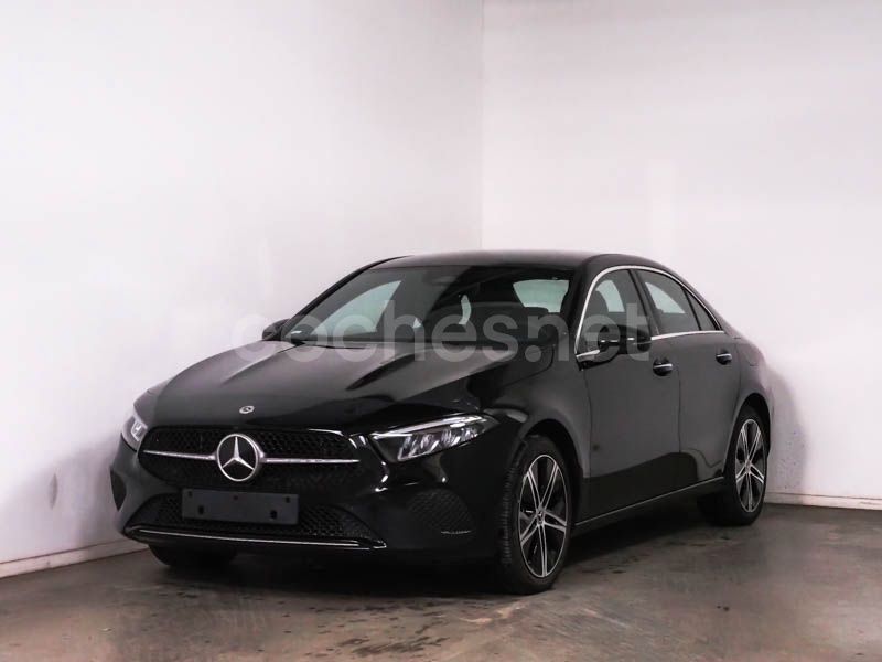 Negro Usado 2024 Mercedes A250 Berlina | 33.890 € (Precio justo) - Imagen 1/4