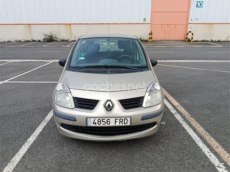 Beige Usado 2007 Renault Modus Authentique Monovolumen | 4100 € (Un poco caro) - Imagen 1/4