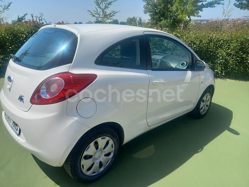 Blanco Usado 2012 Ford Ka Berlina | 5600 € (Un poco caro) - Imagen 1/4