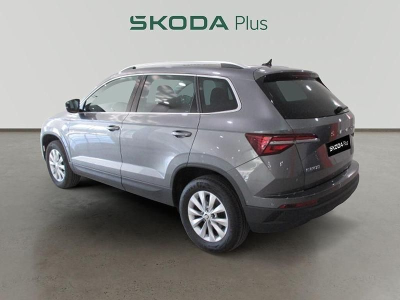 Usado Skoda Karoq Ambition 150 CV (110 kW) 2023 Gris SUV