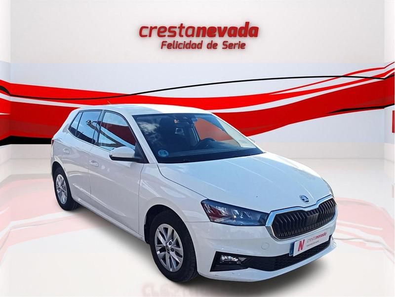 Usado Skoda Fabia Selection 80 CV (58 kW) 2024 Blanco