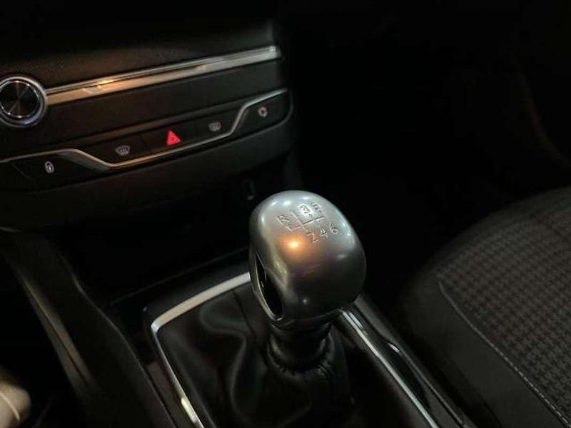 Usado Peugeot 308 Style 131 CV (96 kW) 2018 Blanco Utilitario