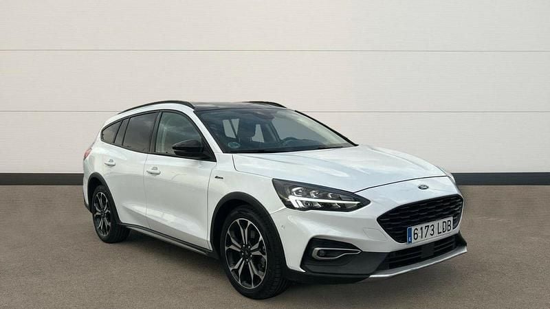 Usado Ford Focus Active 125 CV (91 kW) 2019 Blanco Familiar