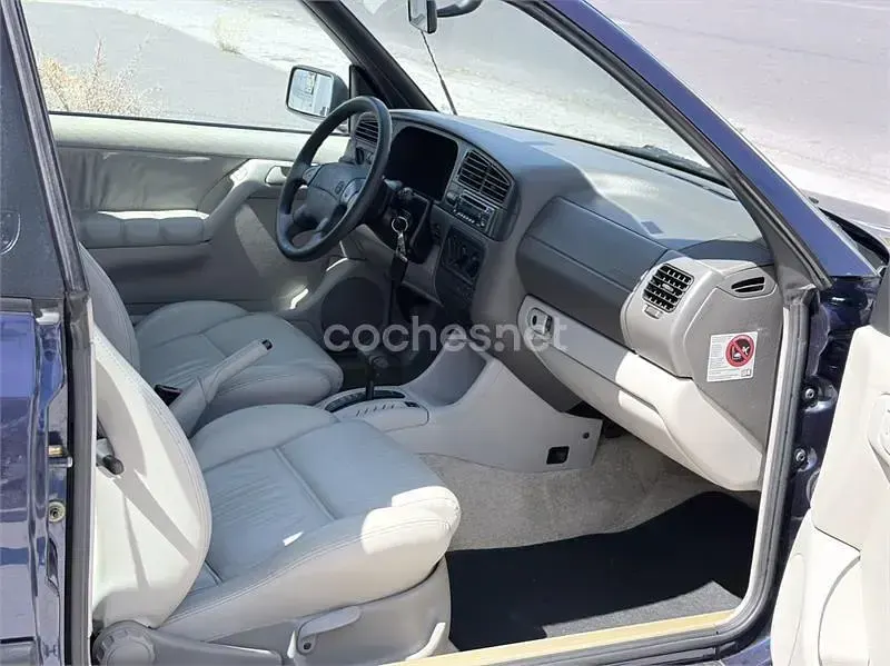 Usado VW Golf III 115 CV (84 kW) 1997 Azul Descapotable