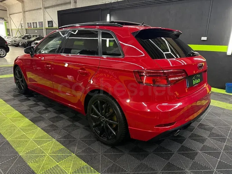 Usado Audi A3 S-Line 116 CV (85 kW) 2020 Rojo Berlina