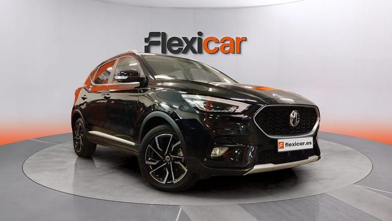 Usado MG ZS Luxury 106 HP (77 kW) 2024 Preto SUV