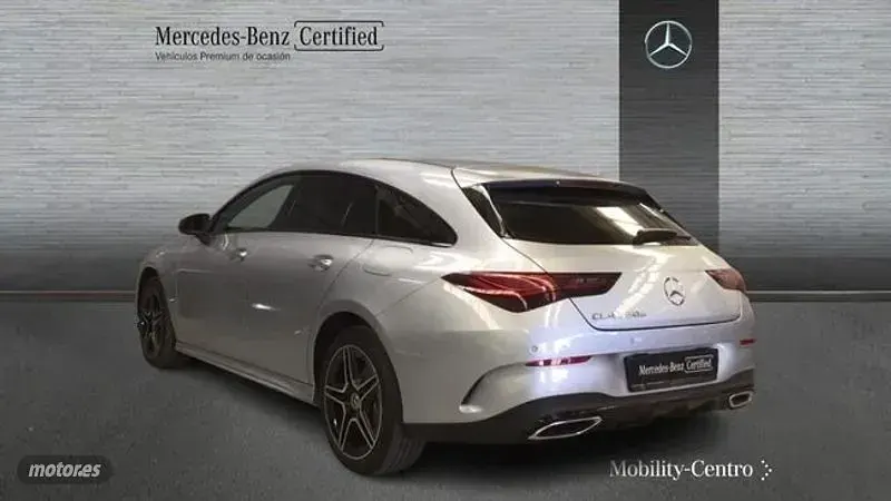 Usado Mercedes CLA250e 218 CV (160 kW) 2025 Plateado Coupe