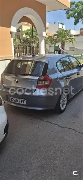 Usado BMW 118 122 CV (89 kW) 2006 Gris / plata Utilitario