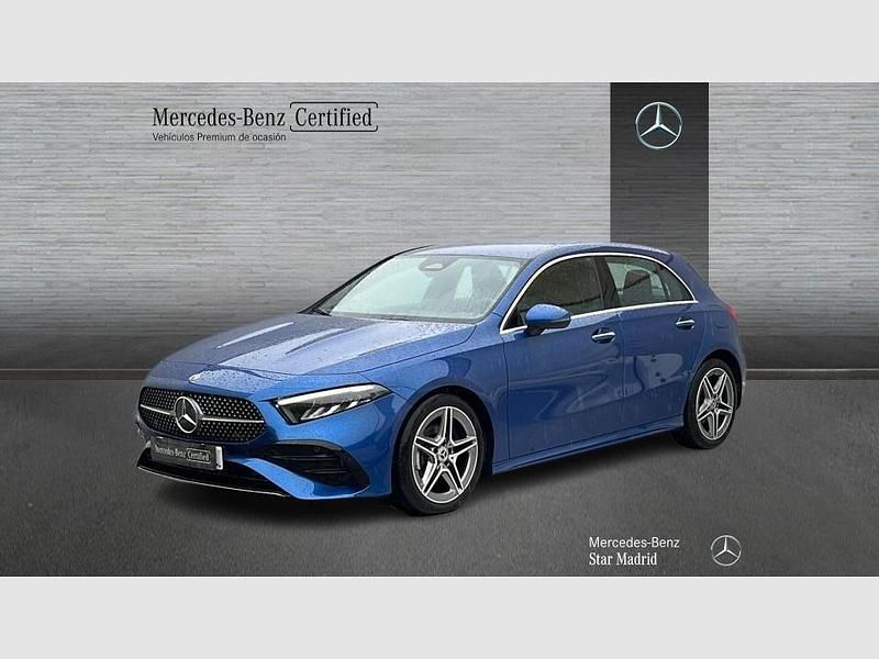 Azul Usado 2024 Mercedes A200 AMG line Berlina | 33.990 € (Precio justo) - Imagen 1/4