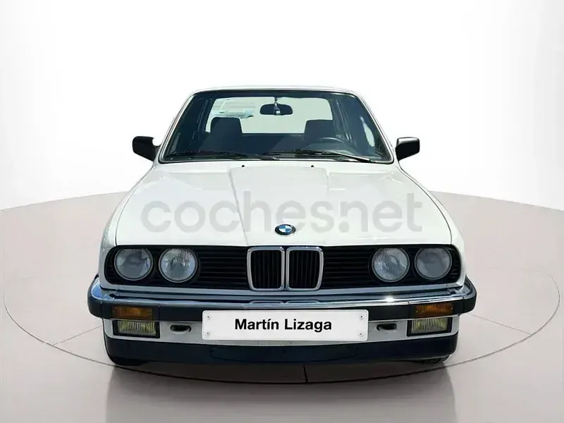 Usado BMW 318 115 CV (84 kW) 1987 Blanco Berlina