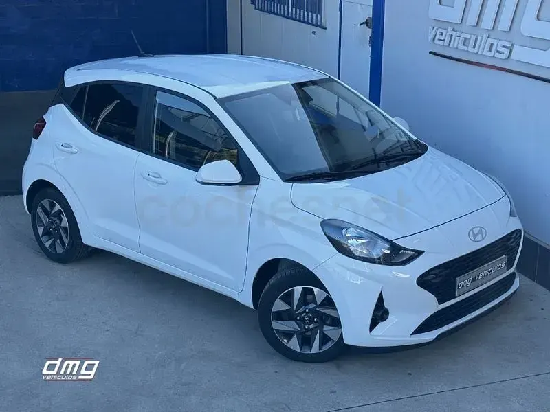 Usado Hyundai i10 63 CV (46 kW) 2025 Blanco Utilitario