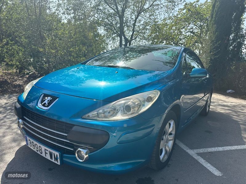 Azul Usado 2007 Peugeot 307 CC Descapotable | 5842 € (Precio justo) - Imagen 1/4