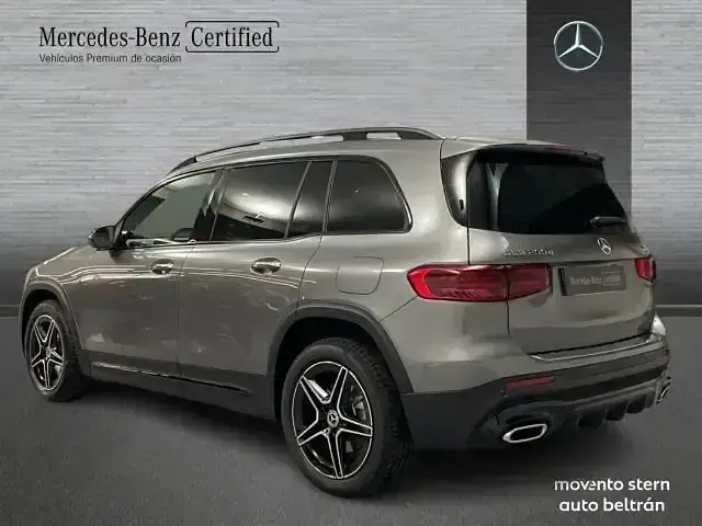 Usado Mercedes GLB200 150 CV (110 kW) 2026 Gris SUV