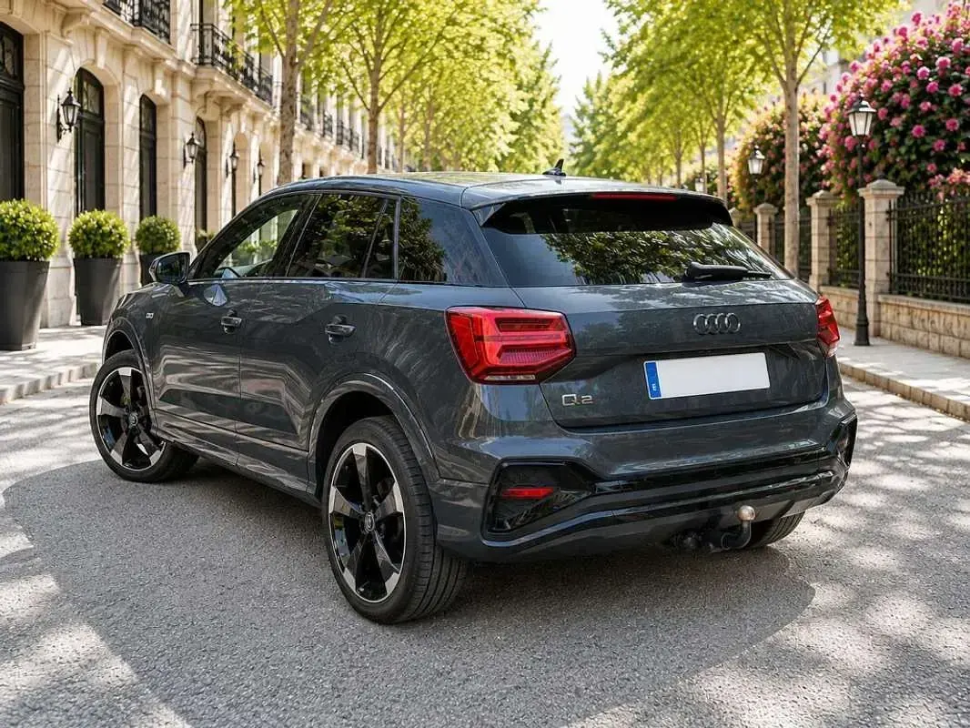 Usado Audi Q2 S-Line 150 CV (110 kW) 2021 Gris SUV