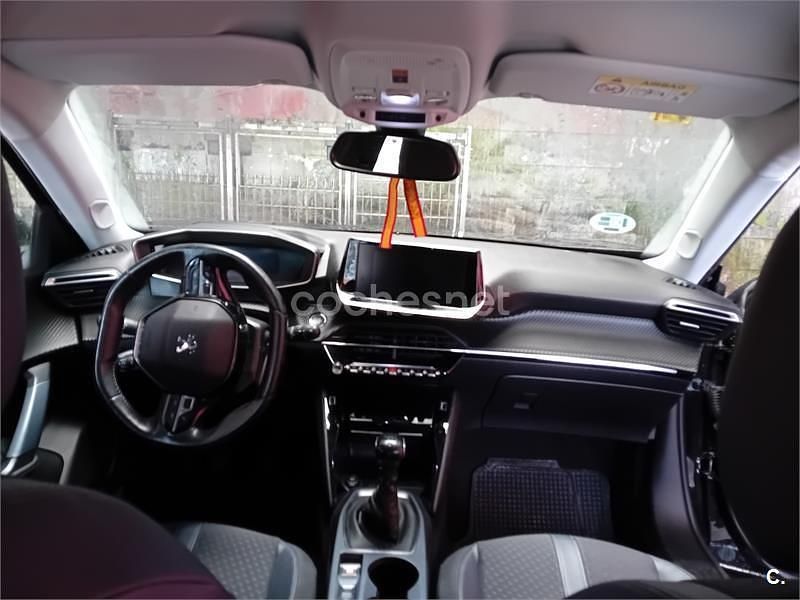 Usado Peugeot 2008 Allure 130 CV (95 kW) 2020 Negro SUV