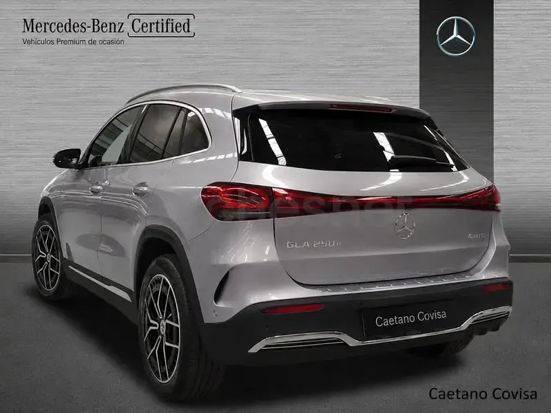 Usado Mercedes EQA300 167 kW (228 CV) 2023 Eléctrico SUV