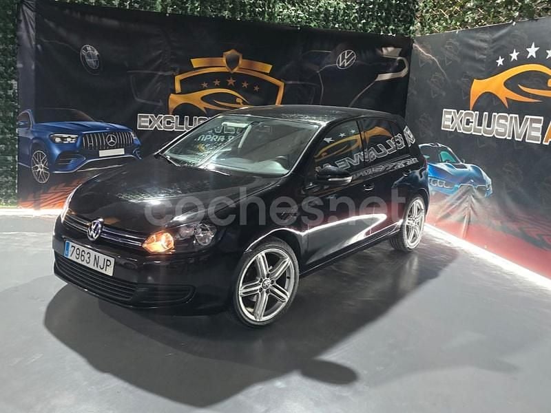 Negro Usado 2010 VW Golf Advance Berlina | 5999 € (Buen precio) - Imagen 1/4