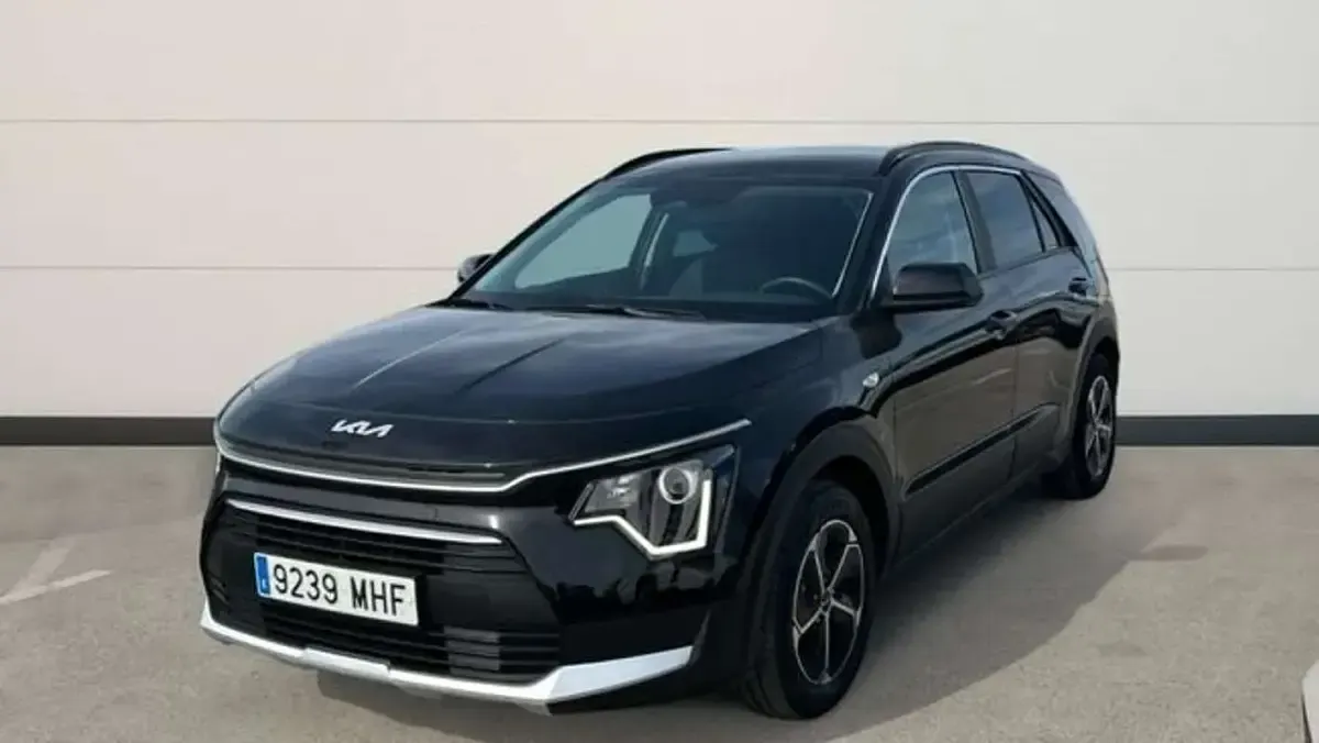 Usado Kia Niro 141 CV (103 kW) 2023 Negro SUV