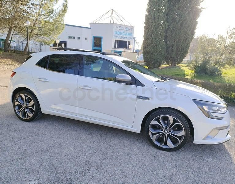 Usado Renault Mégane GT Line GT-Line 130 CV (95 kW) 2018 Blanco Berlina