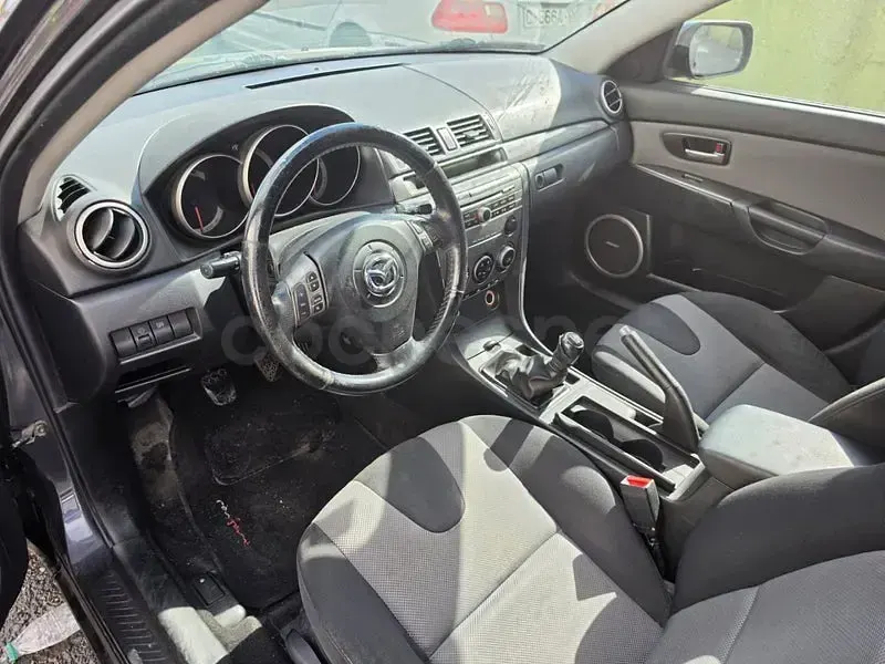 Usado Mazda 3 Active 109 CV (80 kW) 2007 Negro Berlina