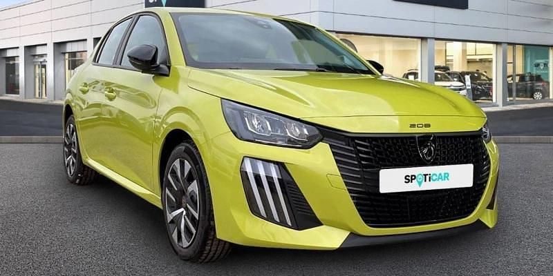 Usado Peugeot 208 Active 102 CV (75 kW) 2024 Amarillo Utilitario