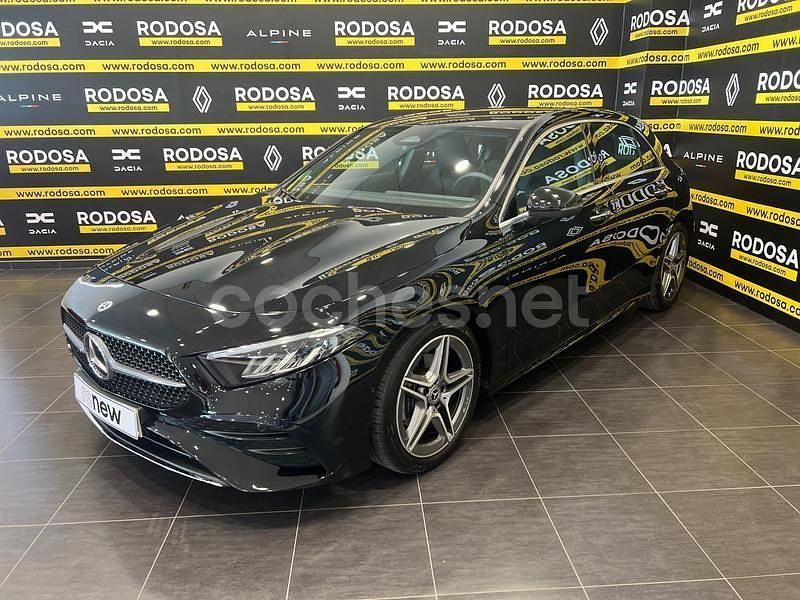 Blanco Usado 2023 Mercedes A200 Berlina | 33.950 € (Un poco caro) - Imagen 1/4