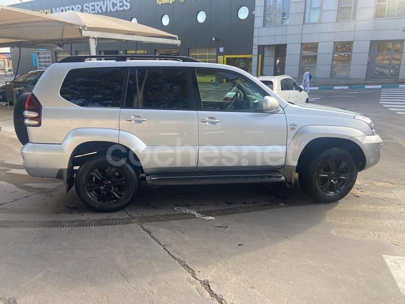 Usado Toyota Land Cruiser 166 CV (122 kW) 2004 Gris / plata SUV