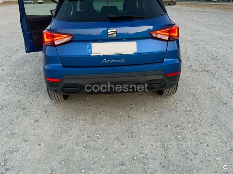 Usado Seat Arona Style 110 CV (80 kW) 2022 Azul SUV