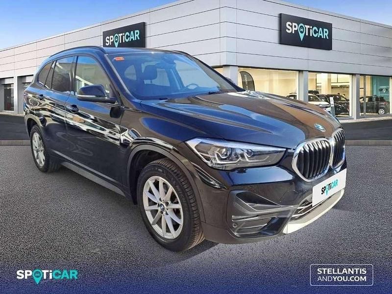 Usado BMW X1 Comfort Edition 150 CV (110 kW) 2021 Gris SUV