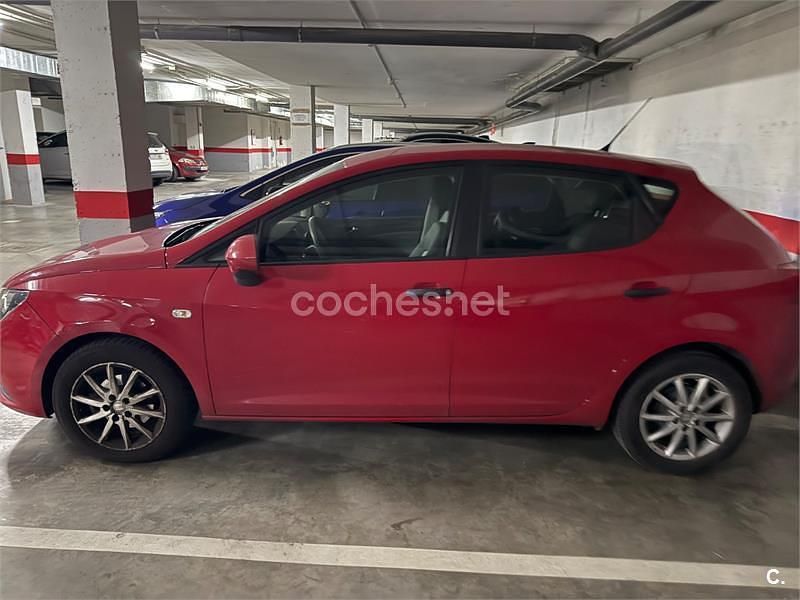 Brugt Seat Ibiza Reference 70 HK (51 kW) 2013 Rød Sedan