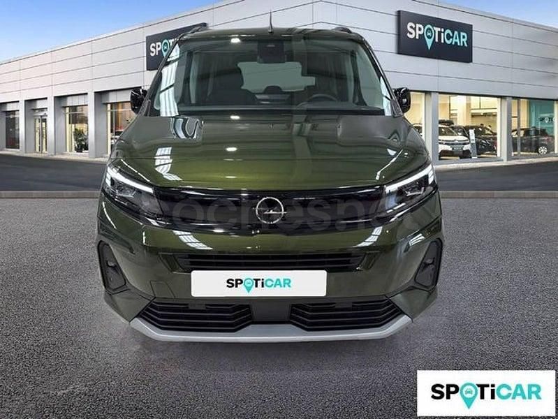 Usado Opel Combo S 130 CV (95 kW) 2024 Verde Monovolumen