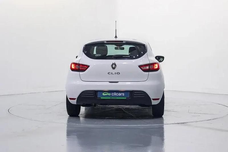 Usado Renault Clio IV Life 75 CV (55 kW) 2017 Blanco Berlina