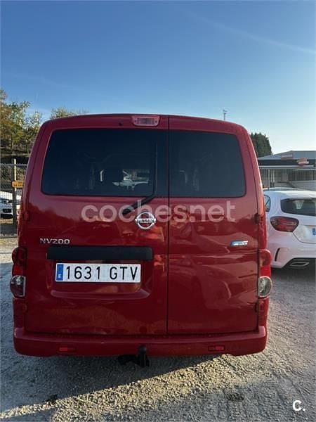 Usado Nissan NV200 Comfort 90 CV (66 kW) 2013 Rojo Monovolumen