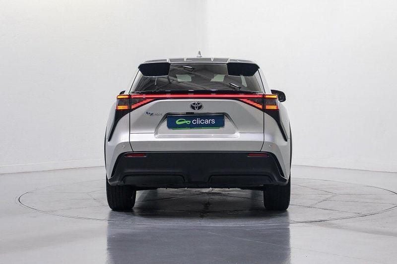 Usado Toyota bZ4X Advance 150 kW (204 CV) 2023 Eléctrico SUV
