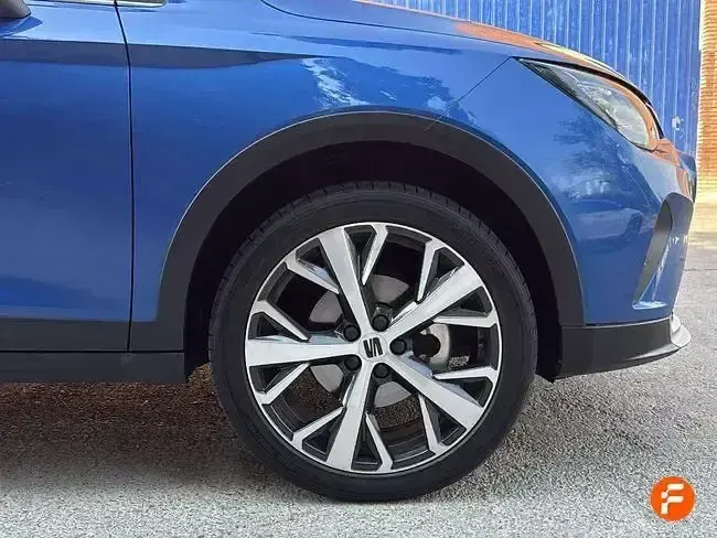 Usado Seat Arona Xperience 110 CV (80 kW) 2022 Azul SUV