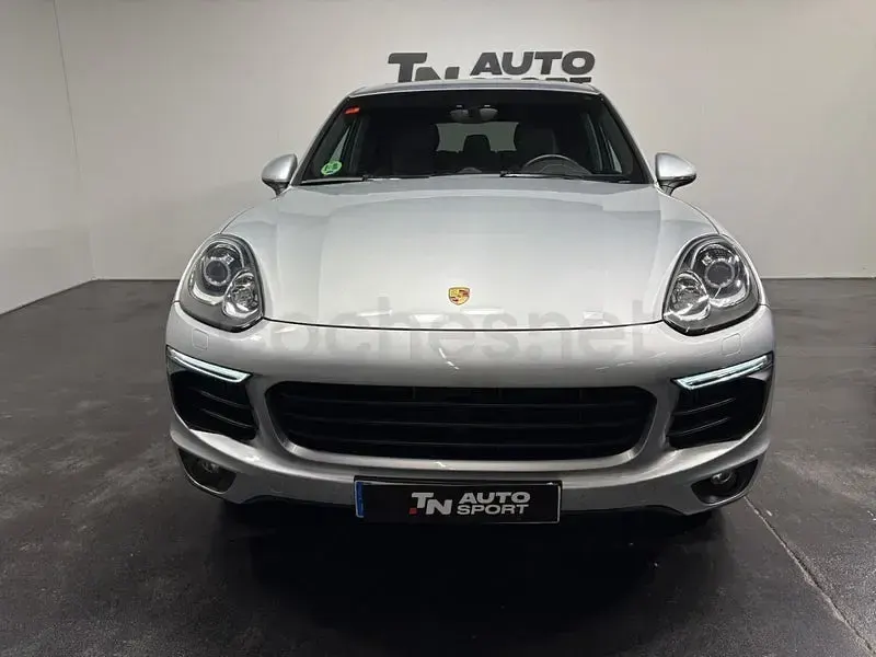 Usado Porsche Cayenne S 385 CV (283 kW) 2017 Gris / plata SUV