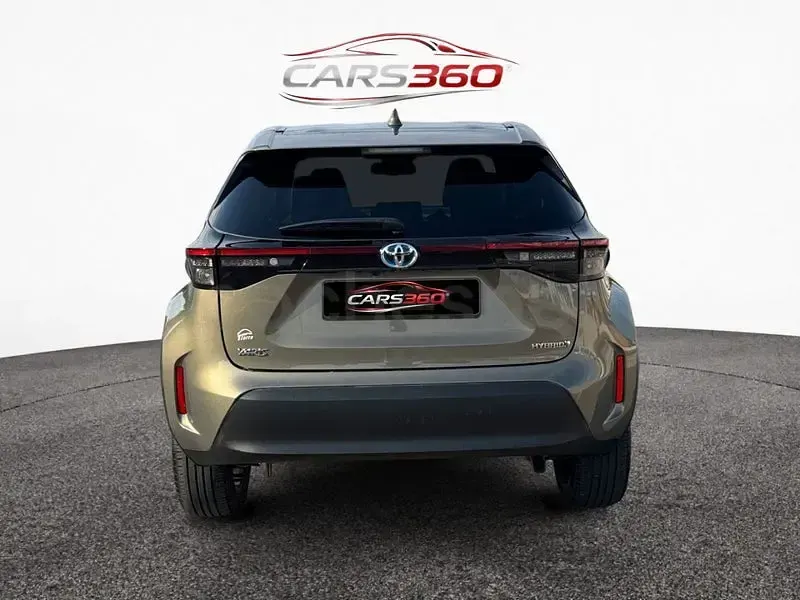 Usado Toyota Yaris Cross Active 116 CV (85 kW) 2022 Verde SUV