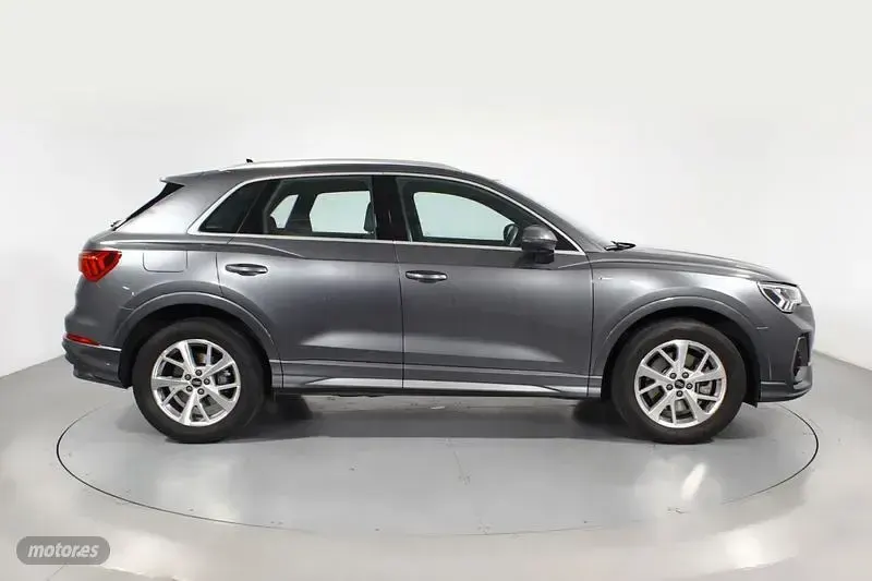 Usado Audi Q3 S-Line 200 CV (147 kW) 2022 Gris SUV
