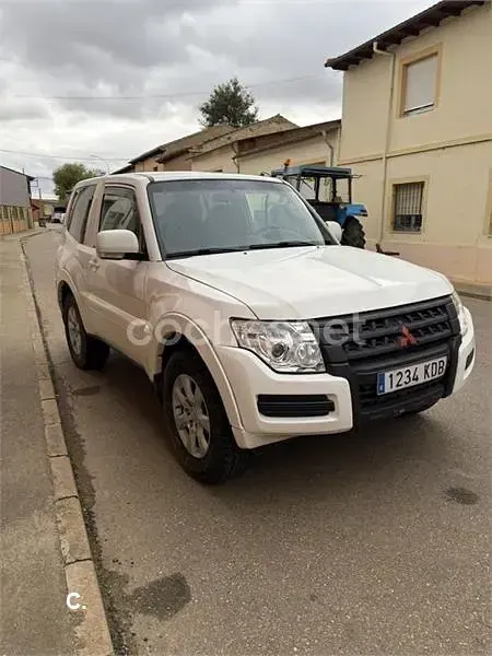 Usado Mitsubishi Montero Spirit 190 CV (139 kW) 2017 Blanco SUV