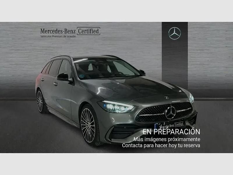 Usado Mercedes C220 200 HP (147 kW) 2022 Cinzento Carrinha