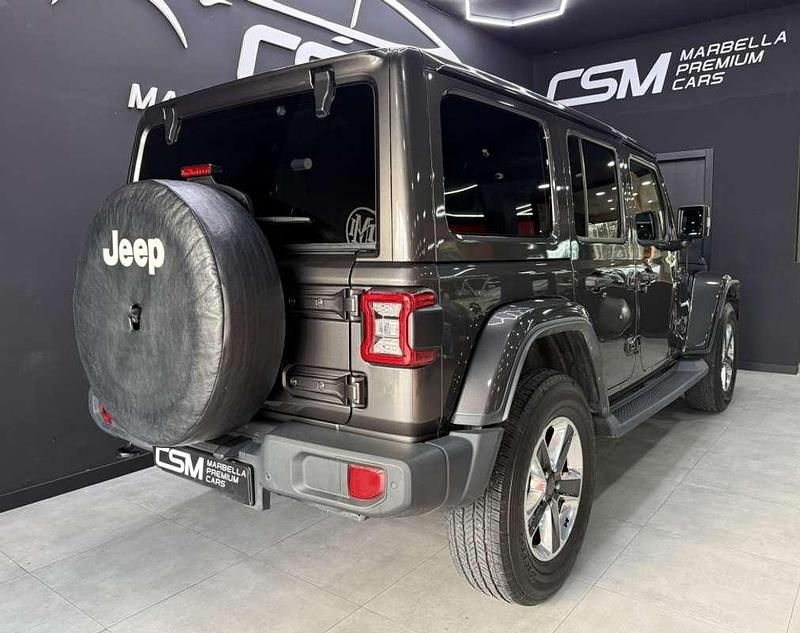 Usado Jeep Wrangler Unlimited Sahara 200 CV (147 kW) 2019 Gris SUV