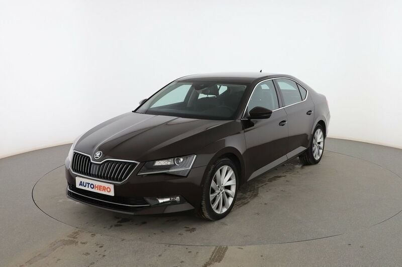 Marrón Usado 2015 Skoda Superb Style Familiar | 13.799 € (Buen precio) - Imagen 1/3