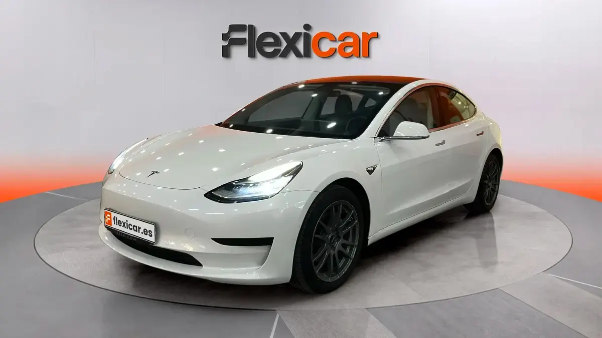Usado Tesla Model 3 RWD 225 kW (306 CV) 2020 Blanco Berlina
