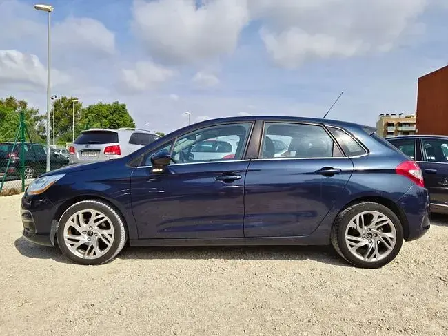 Usado Citroën C4 114 CV (83 kW) 2014 Azul