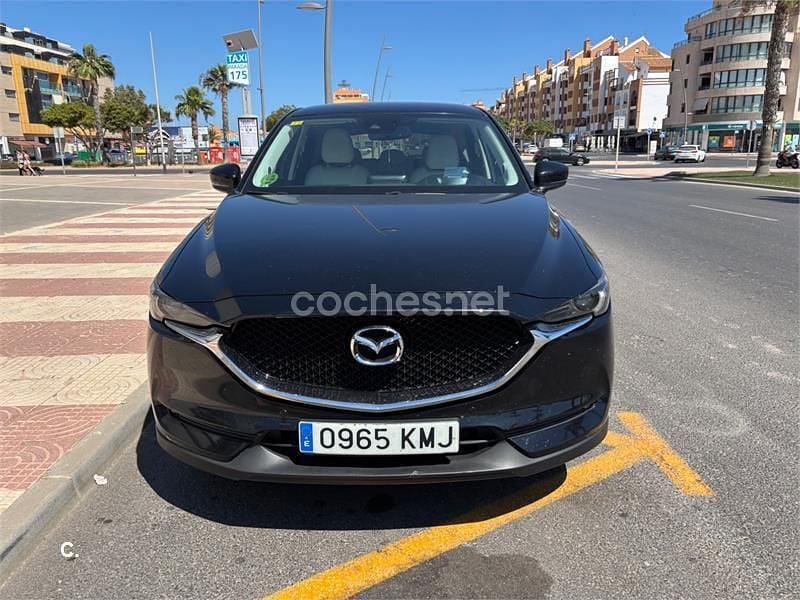 Negro Usado 2018 Mazda CX-5 SUV | 19.000 € (Un poco caro) - Imagen 1/4