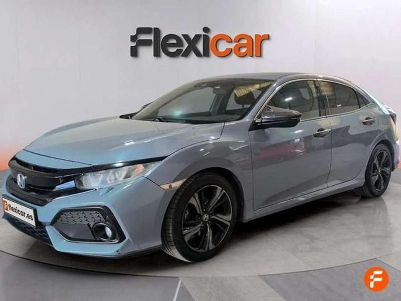 Begagnad Honda Civic Comfort 129 HK (94 kW) 2019 Grå Halvkombi